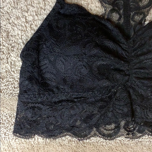 Charlotte Russe Lace Bandeau Top - Picture 6 of 6